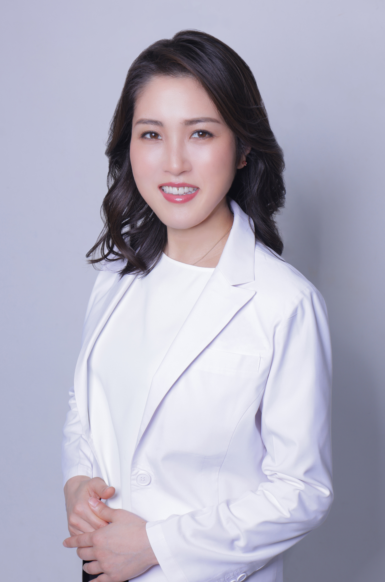 市川 奈菜